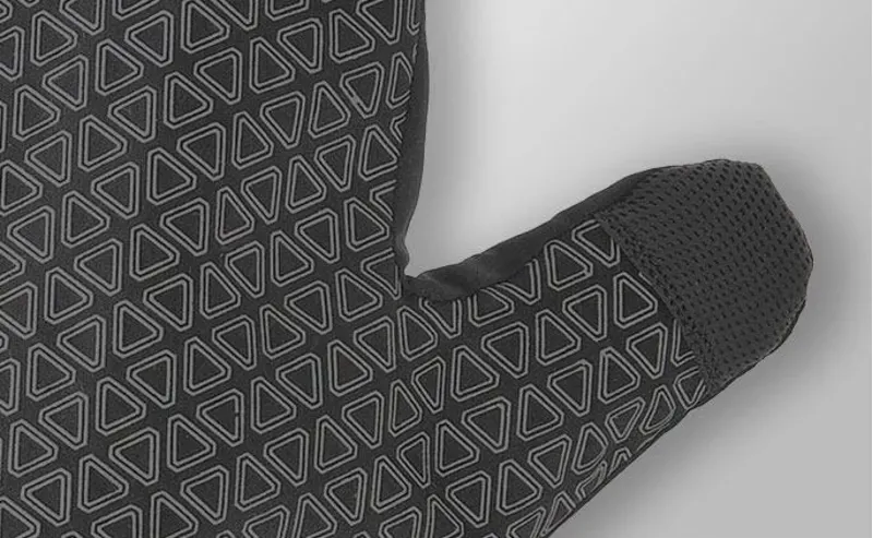 Extreme Thermo Mitt in Black-1