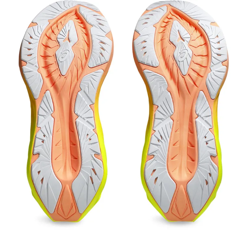 Novablast 4 Paris Cool Matcha Safety Yellow-4