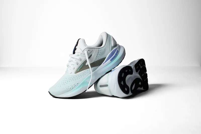 Adrenaline GTS 24 White Limpet Shell Amparo Women's-6