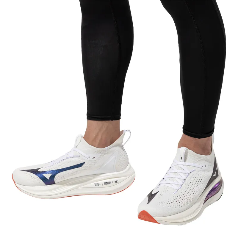 NEO VISTA 2 White White Iris Bloom-8