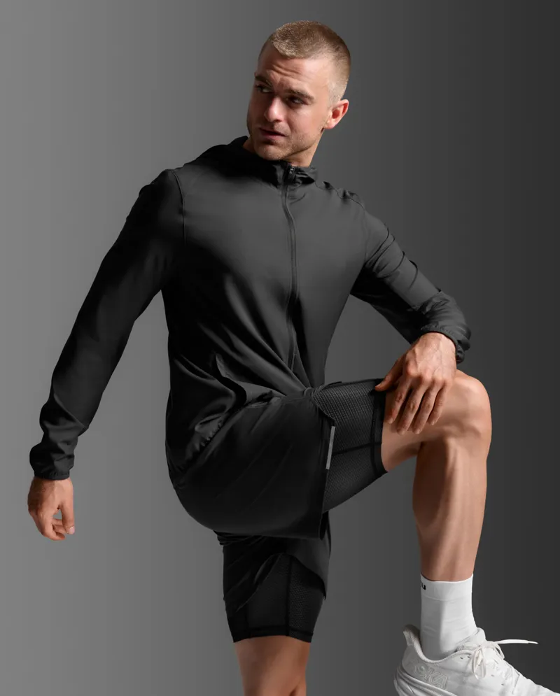 2XU Men's Running Aero Jacket Black Silver Reflective-4