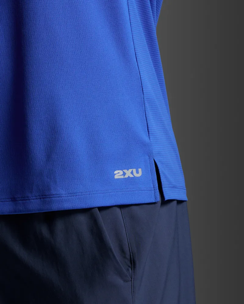 2XU Men's Aero Mesh Running Tank Surf-5