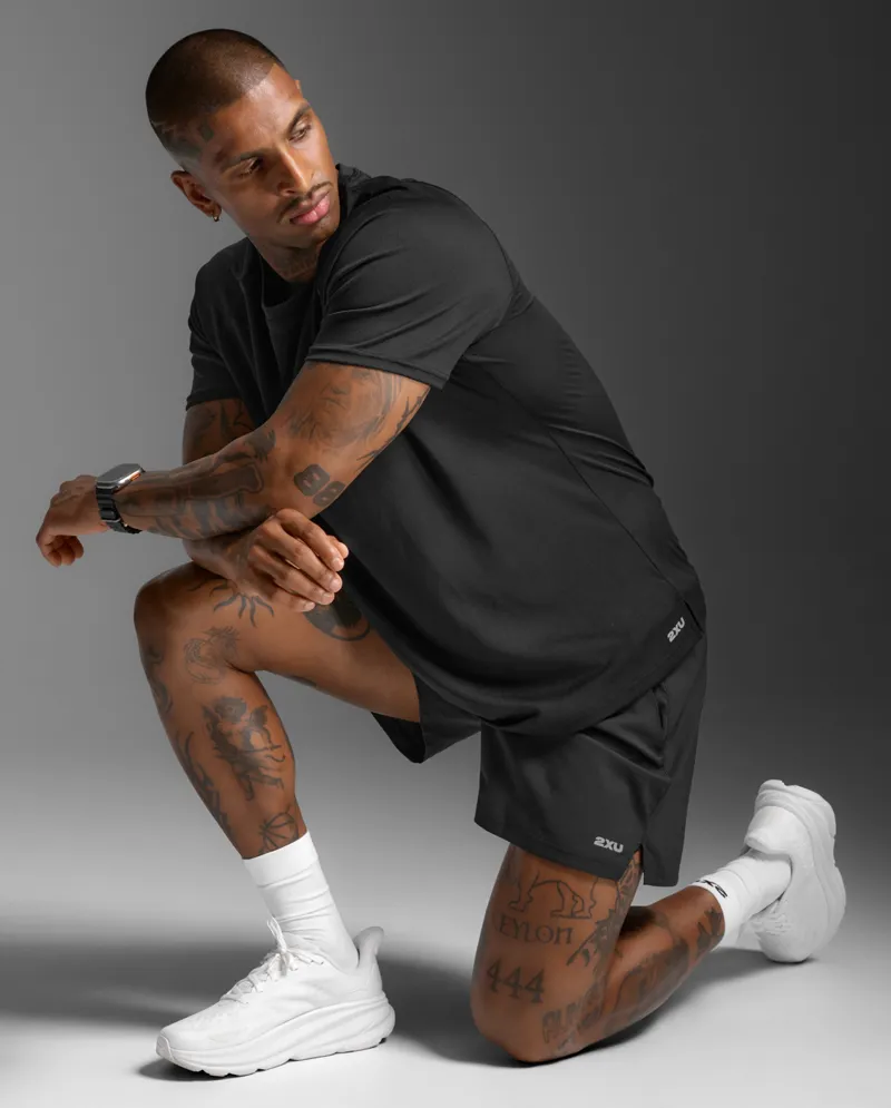 2XU Men's Aero Mesh Running Tee Black Silver Reflective-4