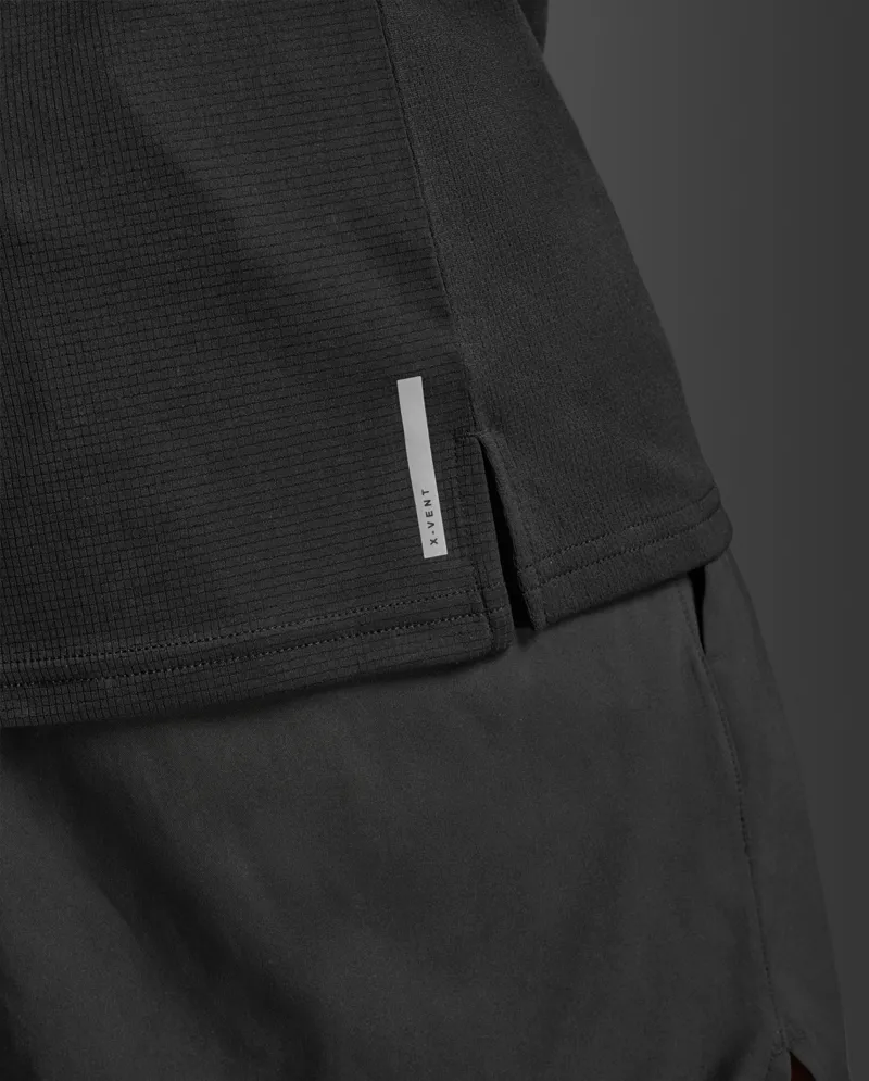 2XU Men's Aero Mesh Running Tee Black Silver Reflective-5