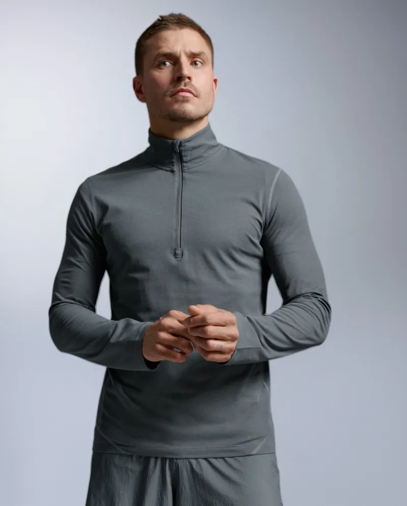 2xu Aero Trail 1/2 Zip Men's Running Top - Turbulence Black Reflective-1