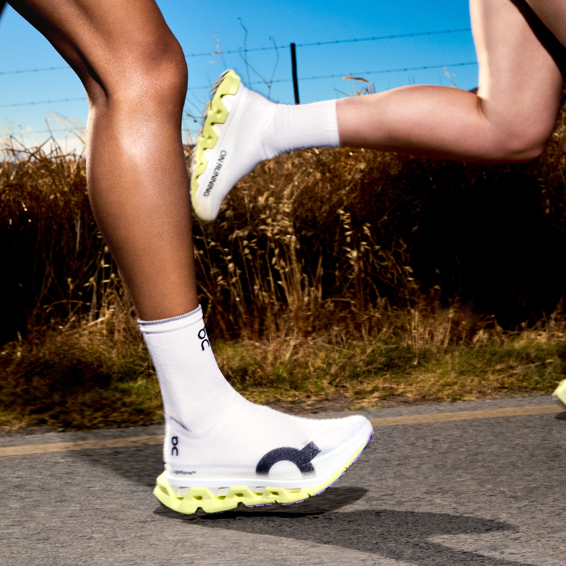 ON Running Cloudmonster 3 Hyper LightSpray Unisex Running Shoes - Limelight Bloom-6