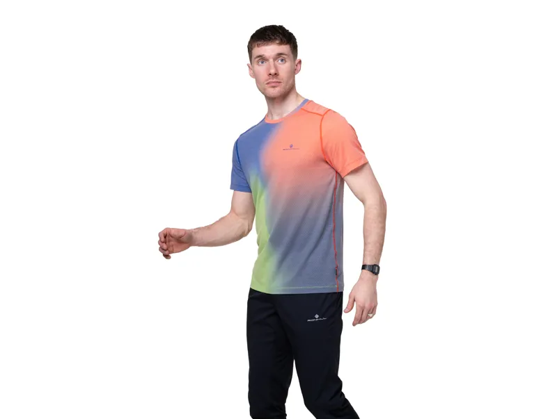Ronhill Tech Golden Hour Tee Men's - Dark Cobalt Merge-1