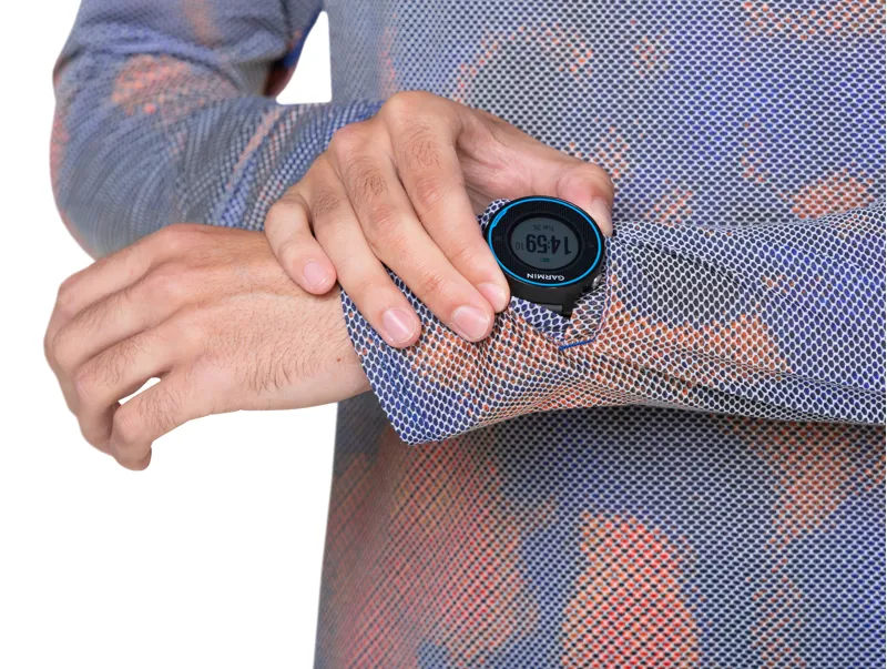 Tech Golden Hour L/S Tee Ocean Night Spectrum-5