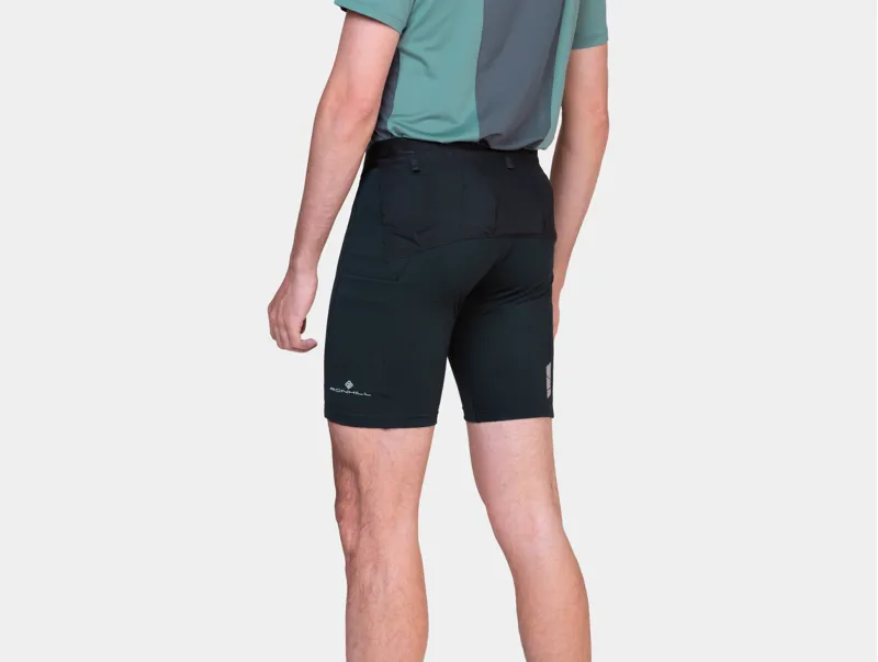 Tech All-Terrain 8 Stretch Short All Black-2