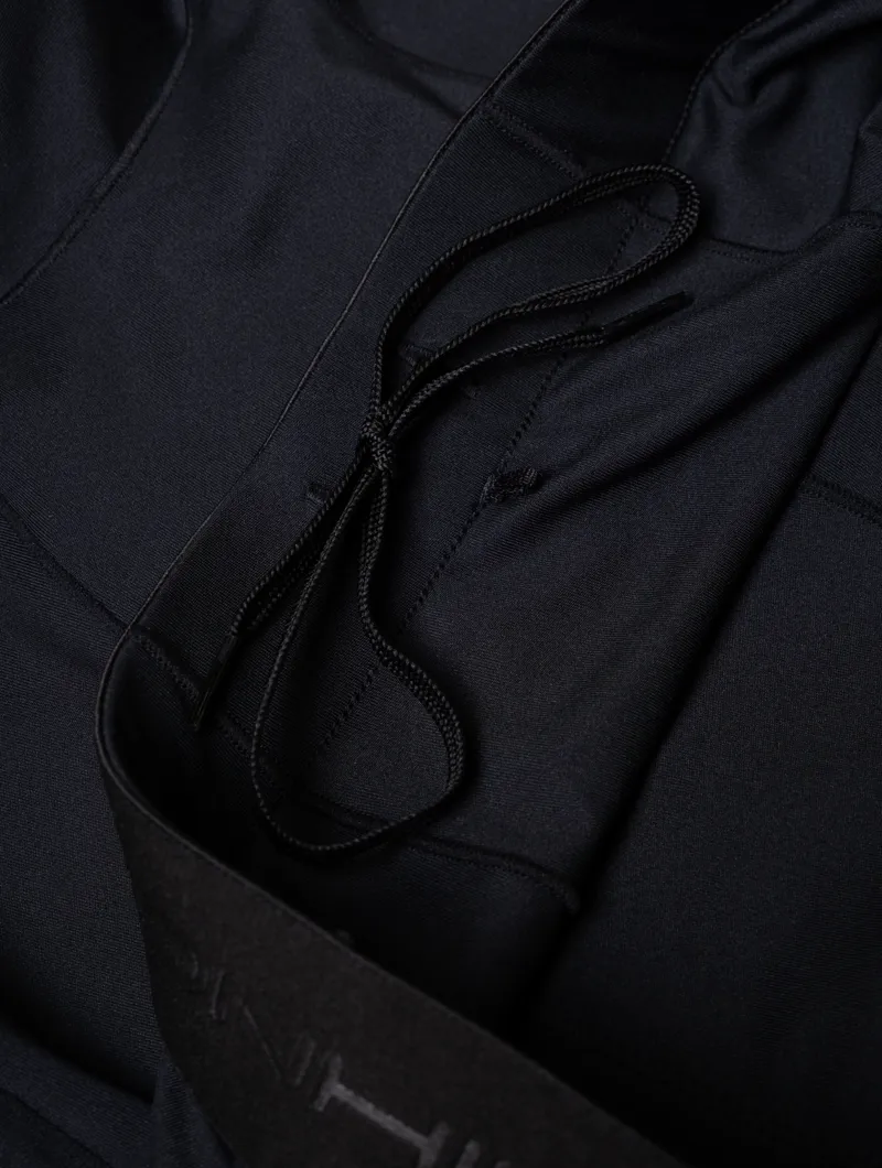 Tech All-Terrain 8 Stretch Short All Black-12