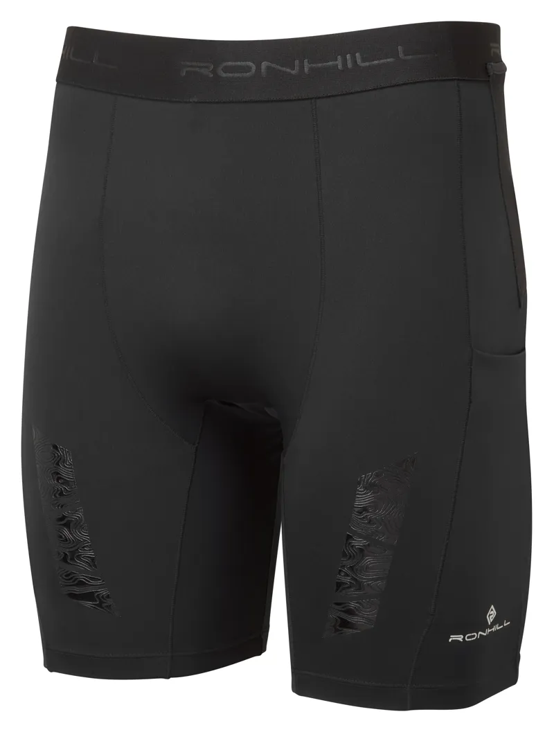 Tech All-Terrain 8 Stretch Short All Black