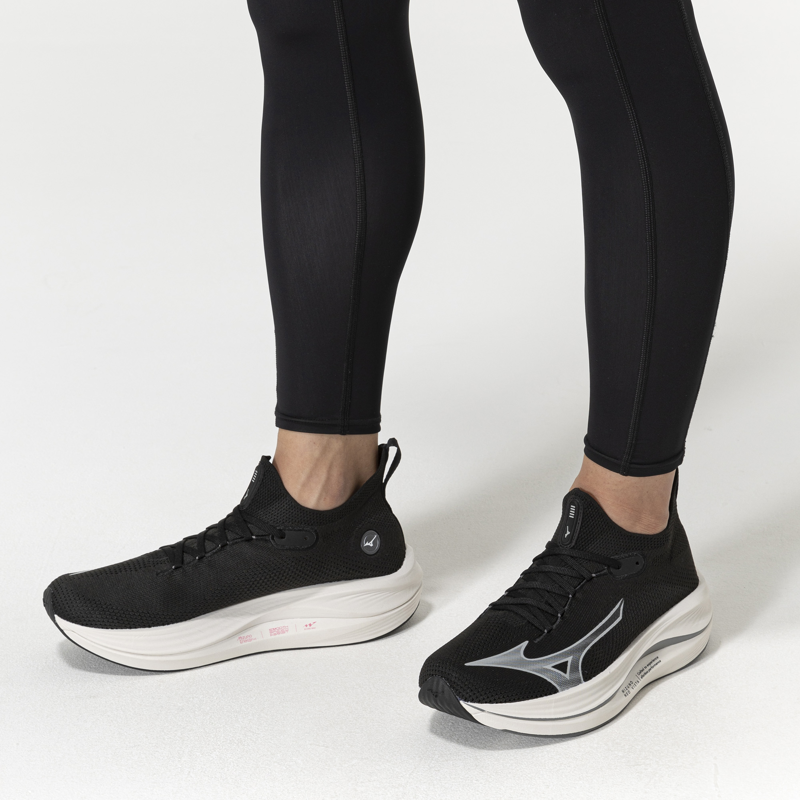 Neo Vista Black White Nimbus Cloud-8