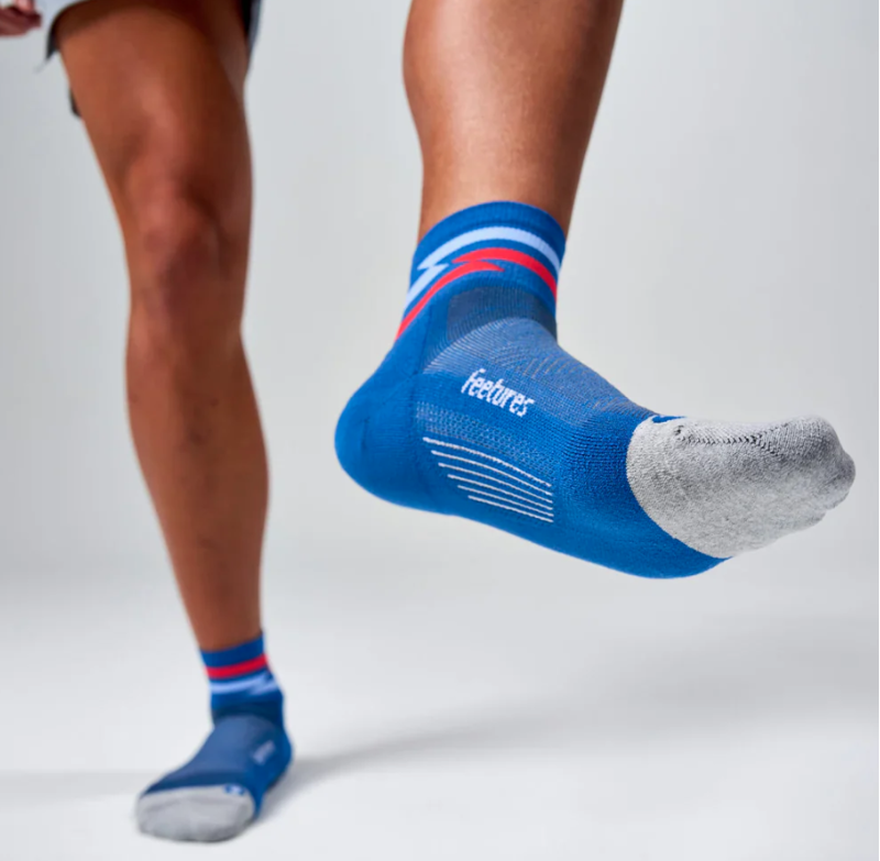 Feetures Elite Light Cushion Quarter Running Socks - Blue Track-2