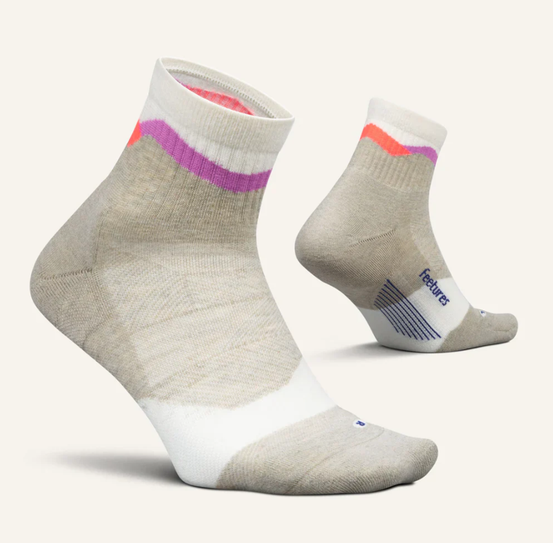 Feetures Trail Max Cushion Quarter Running Socks - Mountain High Cream