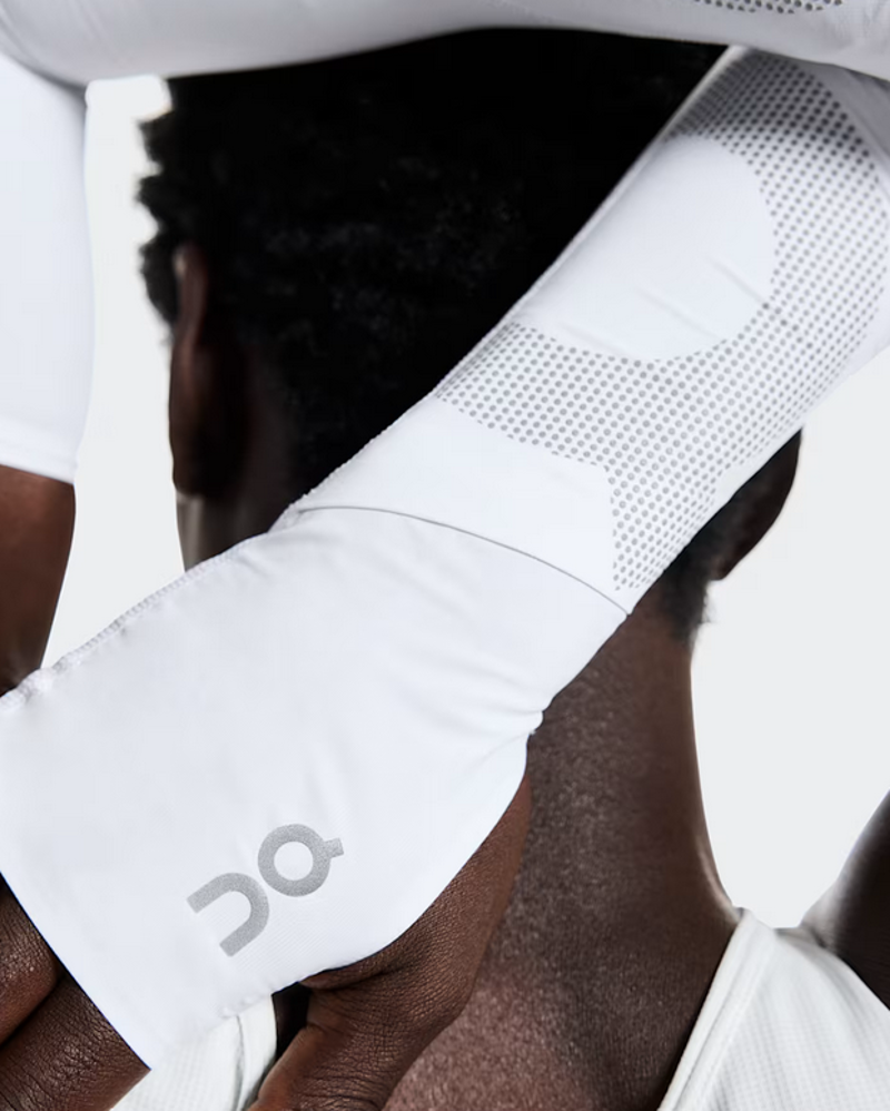 ON Running Solar Arm Sleeves - White-4