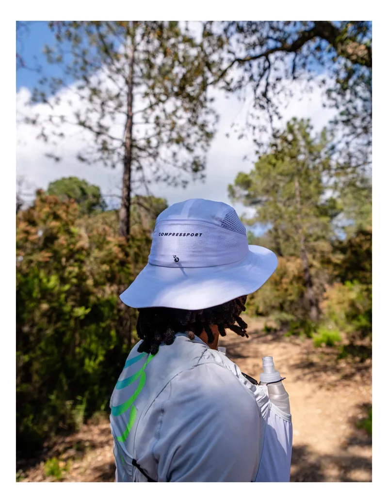 Compressport StayFresh Ice Bob Unisex Bucket Hat - White-3